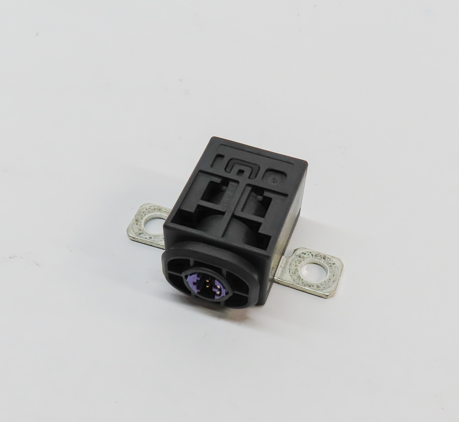 2014 AUDI Q7 (4L) 3.0L SUPER (CTWA) ENGINE BATTERY OVERLOAD SAFETY FUSE SWITCH — exact item pictured